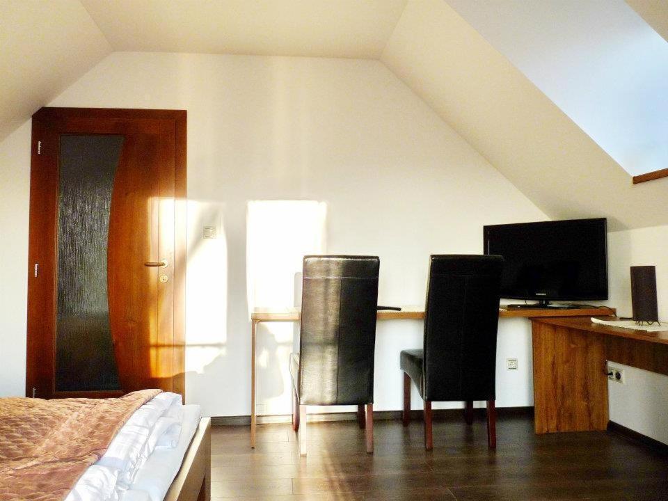Relax Penzion U Adama Dolná Tižina Rum bild